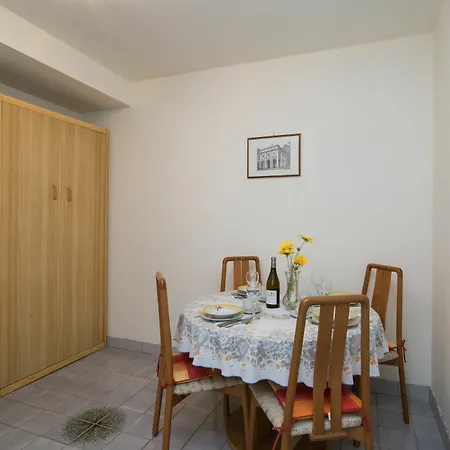 Fidelis Apartment