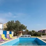 Fidelis Apartman *