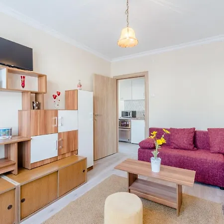 Fidelis Apartament *